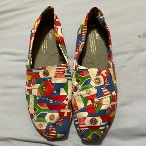 Womens Tom size 8.5, slightly used